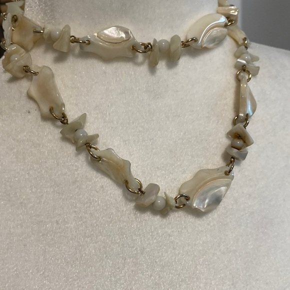 Iridescent Seashell Beach Party Summer Long Necklace Vintage - Picture 11 of 16